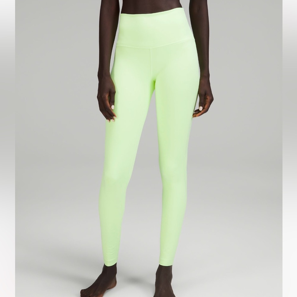 Double lined lulu align 28 in